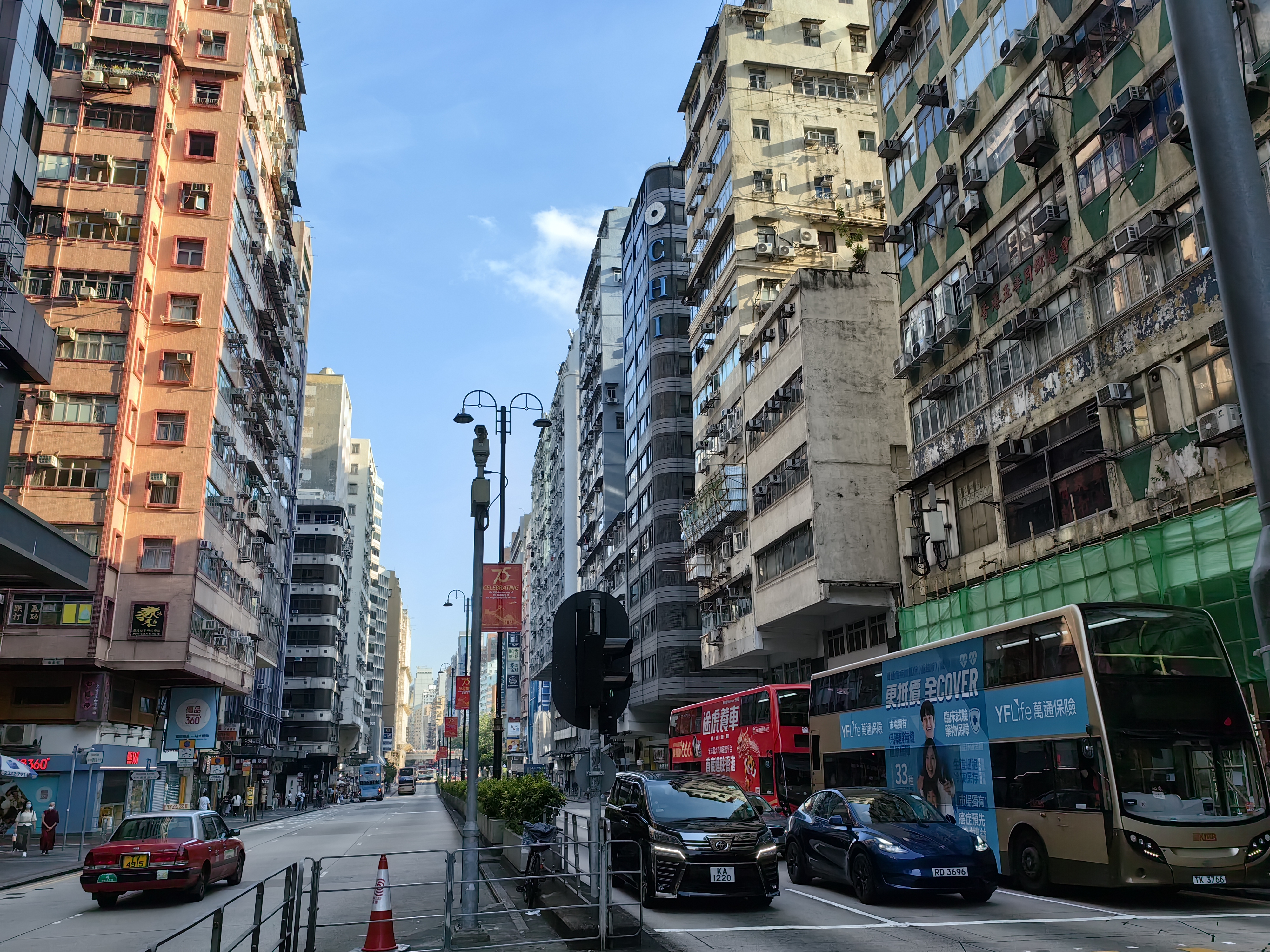 【AI研究】旅客用「特種兵式旅遊」窮遊香港好不好？