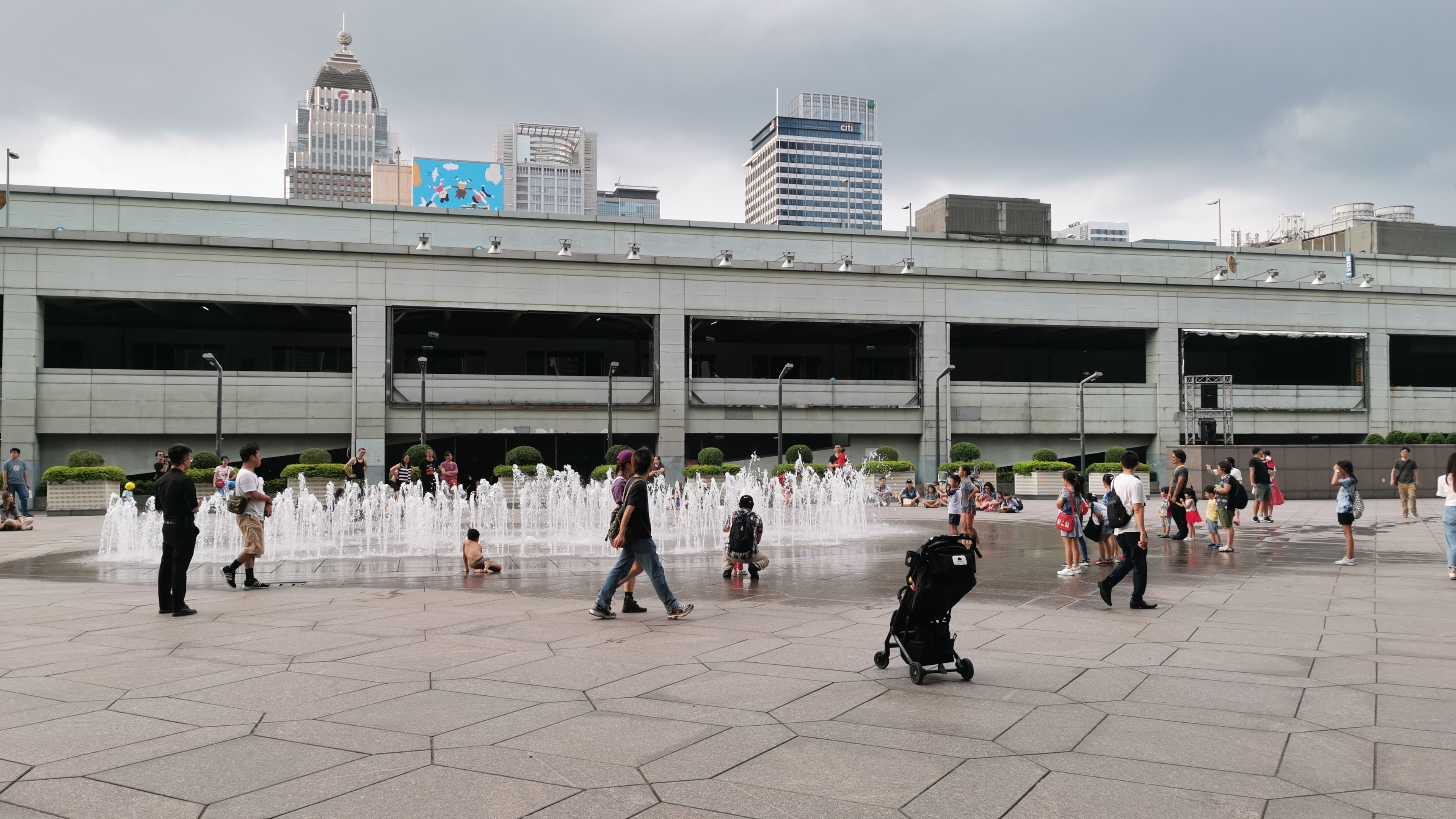 【氣候變化】全球暖化，台灣的強姦案發生率會上升？AI建議......